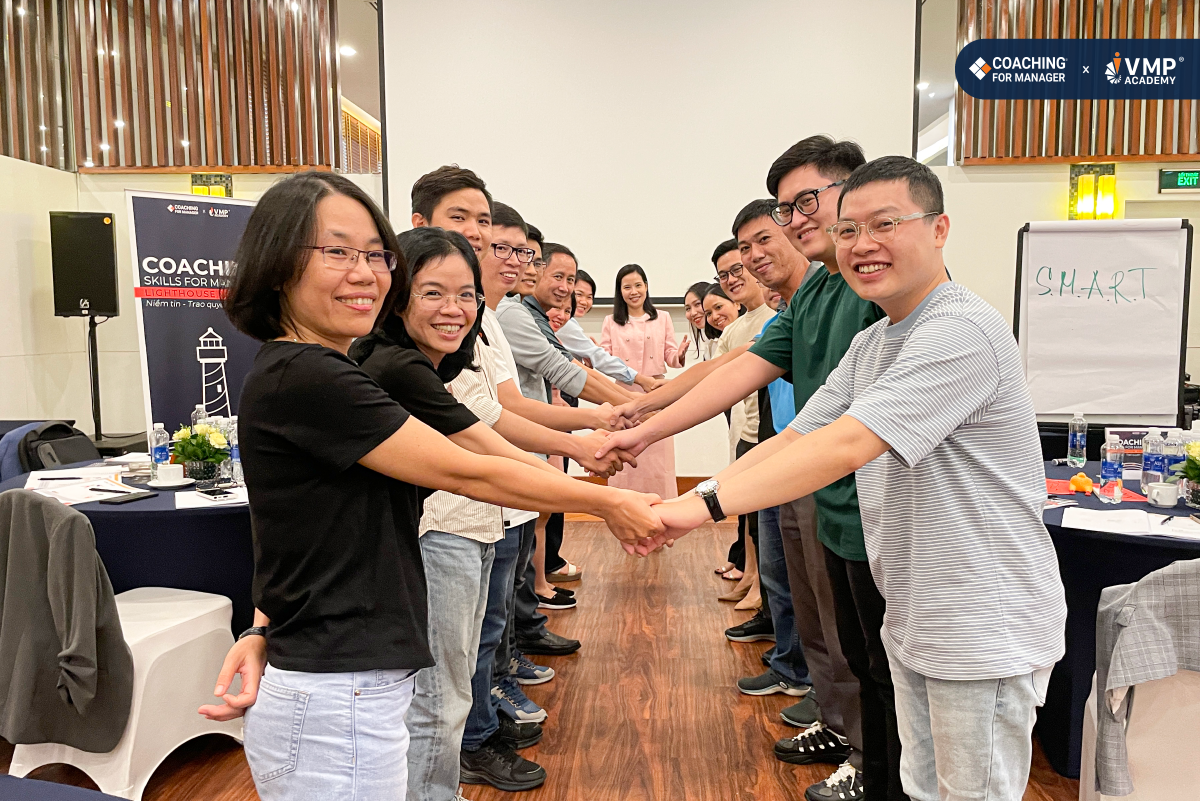 Duy trì huấn luyện nhân viên để đạt được hiệu quả.