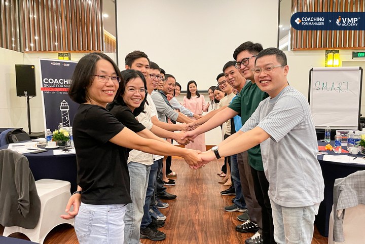 Duy trì huấn luyện nhân viên để đạt được hiệu quả.